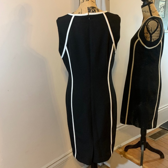 Kasper Women's Sleeveless Jewel Neck Stretch Crepe - Picture 4 of 8